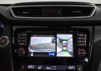 Подержанный автомобиль Nissan X-Trail 2016 года (18 фото)
