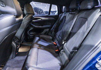 Подержанный автомобиль BMW X4 2019 года (32 фото)