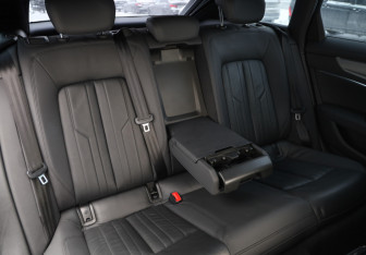 Подержанный автомобиль Audi A6 allroad 2019 года (29 фото)