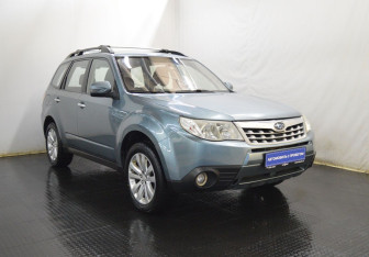 Подержанный автомобиль Subaru Forester Suv 2010 года (3 фото)