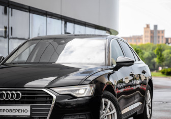 Подержанный автомобиль Audi A6 Sedan 2020 года (2 фото)