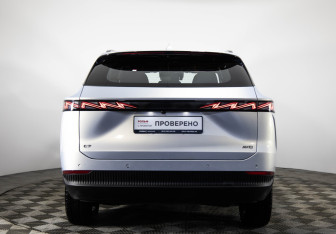 Подержанный автомобиль Omoda C7 2025 года (6 фото)