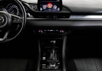 Подержанный автомобиль Mazda 6 Sedan 2019 года (16 фото)
