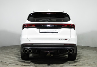 Подержанный автомобиль Jetour X70 2023 года (6 фото)