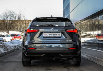 Подержанный автомобиль Lexus NX 2015 года (6 фото)