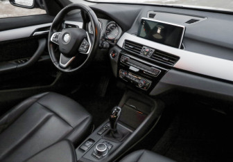 Подержанный автомобиль BMW X1 2019 года (11 фото)