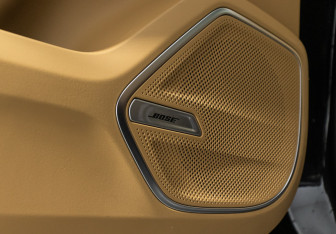 Подержанный автомобиль Lynk&Co 09 2023 года (28 фото)