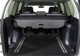 Подержанный автомобиль Toyota Land Cruiser Prado 2017 года (24 фото)