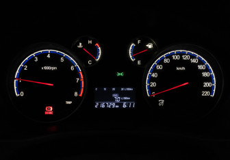 Подержанный автомобиль Suzuki SX4 Hatchback 2012 года (12 фото)