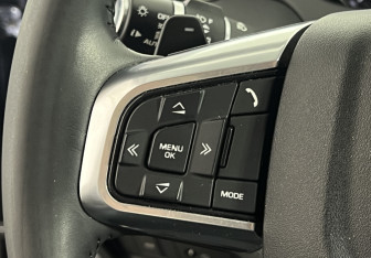Подержанный автомобиль Land Rover Discovery Sport 2018 года (14 фото)