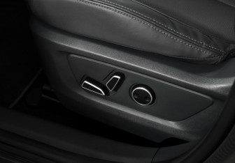 Подержанный автомобиль Changan UNI-T 2023 года (19 фото)