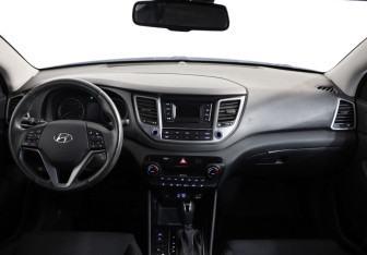 Подержанный автомобиль Hyundai Tucson 2016 года (9 фото)