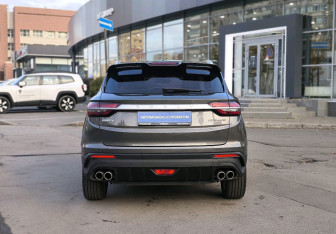 Подержанный автомобиль Geely Coolray 2023 года (5 фото)