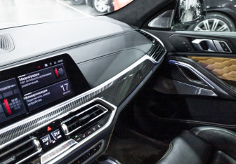 Подержанный автомобиль BMW X6 M 2020 года (29 фото)