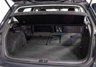 Подержанный автомобиль Volkswagen Golf Hatchback 2015 года (24 фото)