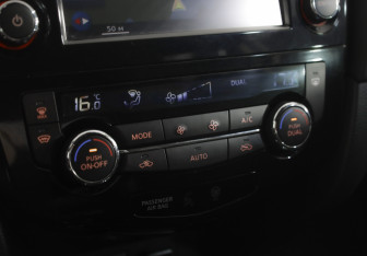 Подержанный автомобиль Nissan X-Trail 2019 года (14 фото)