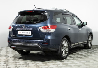 Подержанный автомобиль Nissan Pathfinder 2014 года (5 фото)