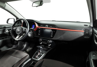 Подержанный автомобиль Kia Rio Sedan 2021 года (9 фото)