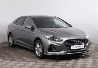 Подержанный автомобиль Hyundai Sonata 2018 года (3 фото)