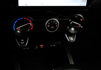 Подержанный автомобиль Kia Rio Sedan 2020 года (15 фото)