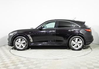 Подержанный автомобиль Infiniti FX 2012 года (8 фото)