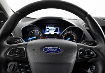 Подержанный автомобиль Ford Kuga 2019 года (17 фото)