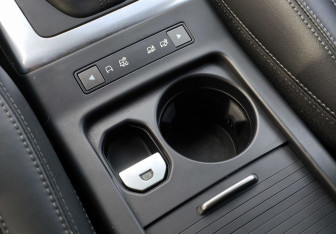 Подержанный автомобиль Land Rover Freelander 2014 года (25 фото)