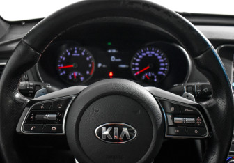 Подержанный автомобиль Kia Optima Sedan 2018 года (18 фото)