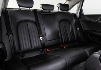 Подержанный автомобиль Audi A6 Sedan 2011 года (19 фото)