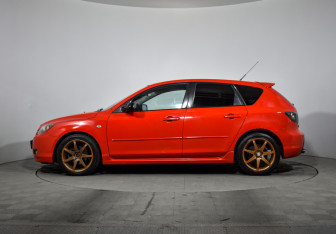 Подержанный автомобиль Mazda 3 Hatchback 2007 года (8 фото)