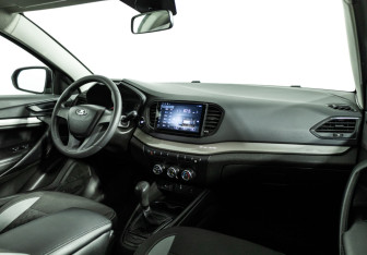 Подержанный автомобиль LADA (ВАЗ) Vesta Sedan 2023 года (9 фото)