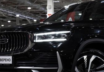 Подержанный автомобиль Geely Monjaro 2023 года (2 фото)