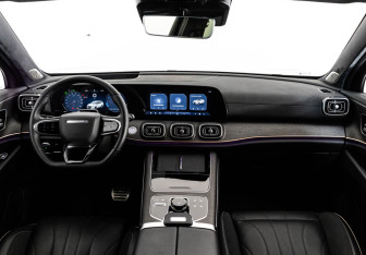 Подержанный автомобиль Jaecoo J8 2024 года (13 фото)