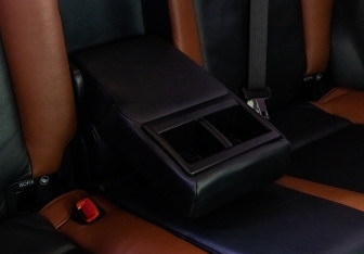 Подержанный автомобиль Toyota RAV4 2013 года (20 фото)