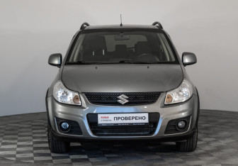 Подержанный автомобиль Suzuki SX4 Hatchback 2011 года (2 фото)