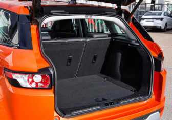 Подержанный автомобиль Land Rover Range Rover Evoque 2014 года (31 фото)