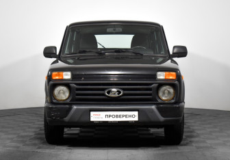 Подержанный автомобиль LADA (ВАЗ) 2131 (4x4) 2018 года (2 фото)