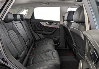 Новый Hongqi HS5 2025 (12 фото)