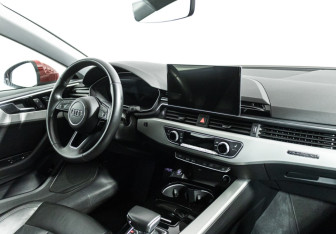 Подержанный автомобиль Audi A5 Coupe 2020 года (9 фото)