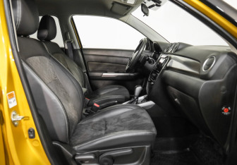 Подержанный автомобиль Suzuki Vitara 2019 года (20 фото)