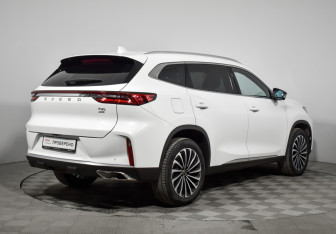 Подержанный автомобиль Exeed TXL 2022 года (5 фото)