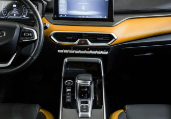 Подержанный автомобиль Kaiyi X3 Pro 2023 года (16 фото)