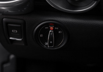 Подержанный автомобиль Porsche Cayenne 2016 года (24 фото)