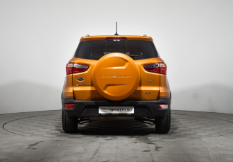 Подержанный автомобиль Ford EcoSport 2019 года (6 фото)