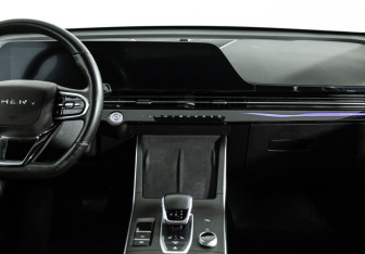 Подержанный автомобиль Omoda C5 2023 года (14 фото)