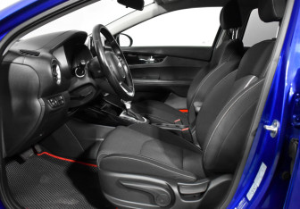 Подержанный автомобиль Kia Cerato Sedan 2021 года (10 фото)