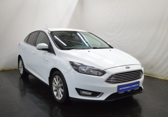 Подержанный автомобиль Ford Focus Sedan 2017 года (3 фото)