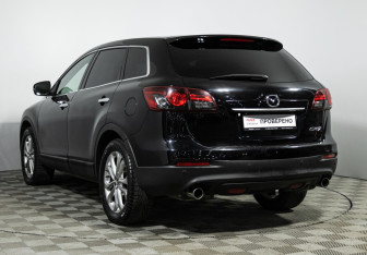 Подержанный автомобиль Mazda CX-9 2013 года (7 фото)