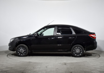 Подержанный автомобиль LADA (ВАЗ) Granta Sedan 2022 года (8 фото)