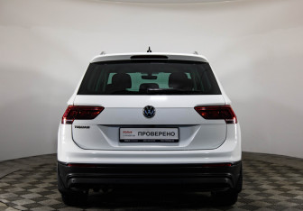 Подержанный автомобиль Volkswagen Tiguan 2018 года (6 фото)